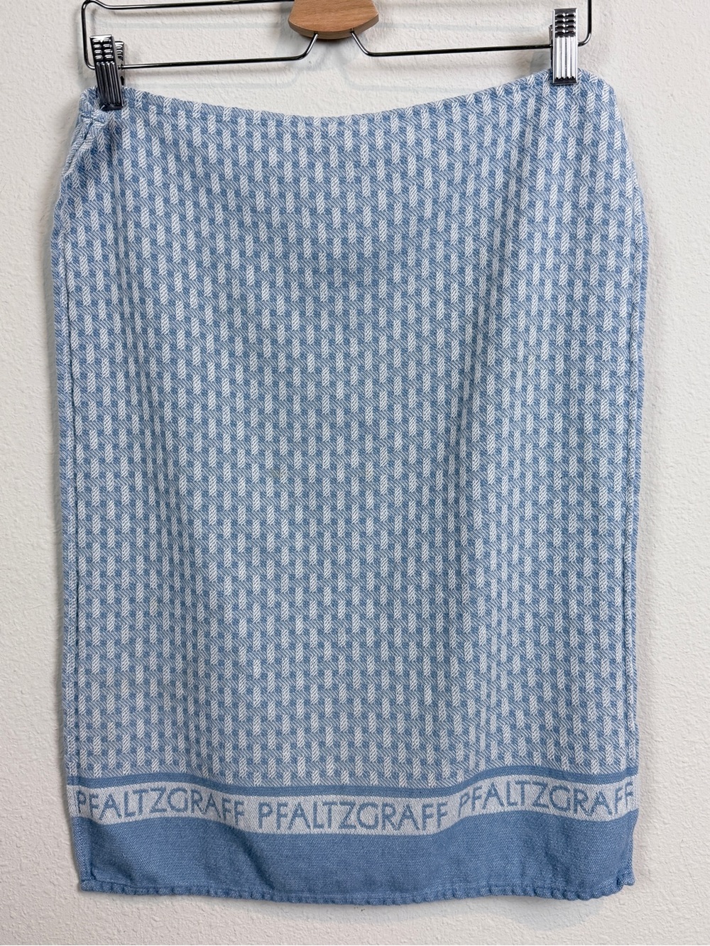 Pfaltzgraff Light Blue Patterned Tea Towel